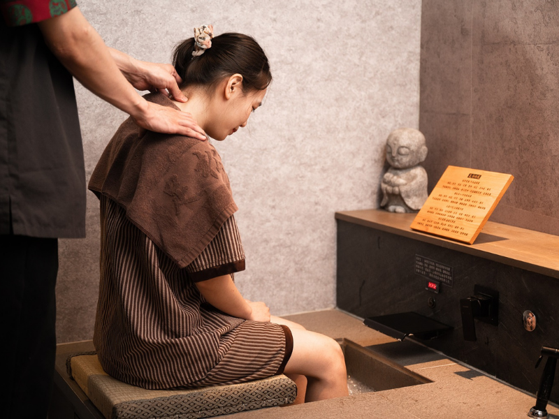 >肩頸按摩&足湯｜Neck and shoulder massage & Foot Bath
